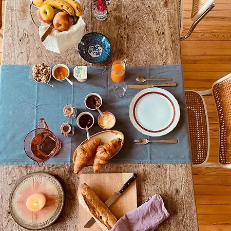 Chateau De La Biste Alojamento de Acomodação e Pequeno-almoço Tourdun