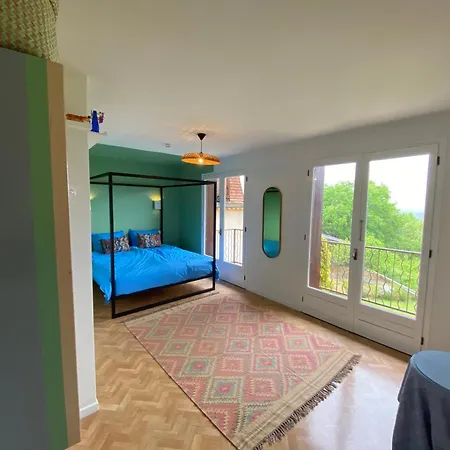 Alojamento de Acomodação e Pequeno-almoço Chateau De La Biste 3*