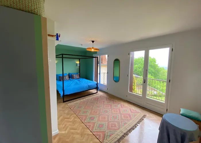 Bed & Breakfast Chateau De La Biste 3*