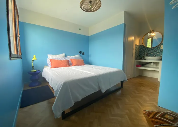 Bed & Breakfast Chateau De La Biste 3*