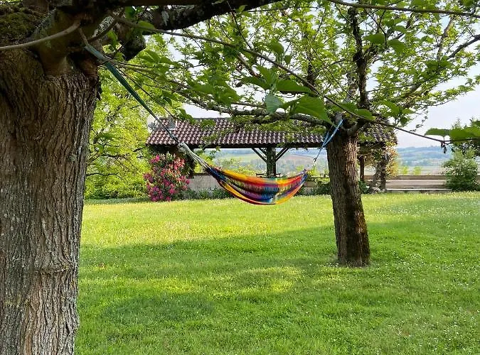 Oda ve Kahvaltı Chateau De La Biste 3*