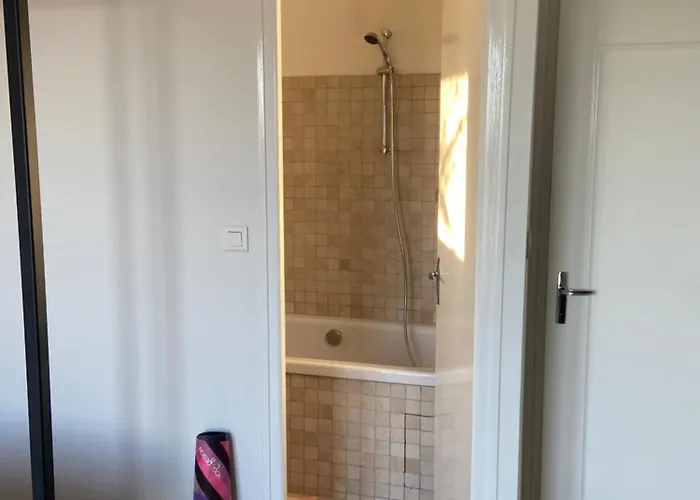 Chateau De La Biste 3* Tourdun